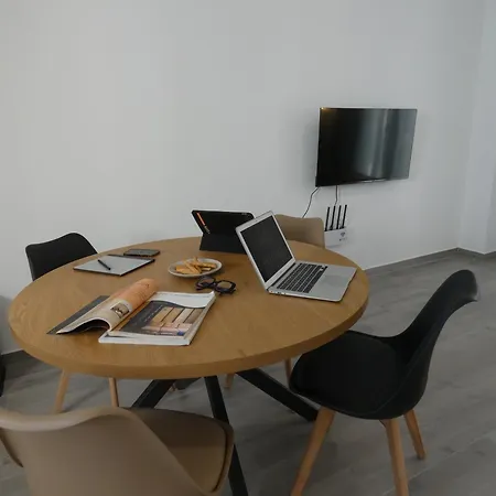Apartamento Edificio La Botica De Enrique By Planners *
