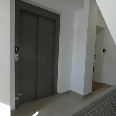 Edificio La Botica De Enrique By Planners Apartamento *